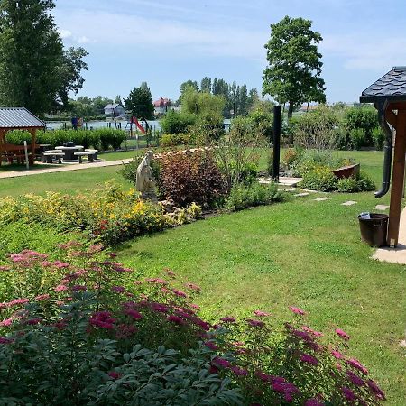 Balatonboglar - Golden Bridge Apartments Экстерьер фото