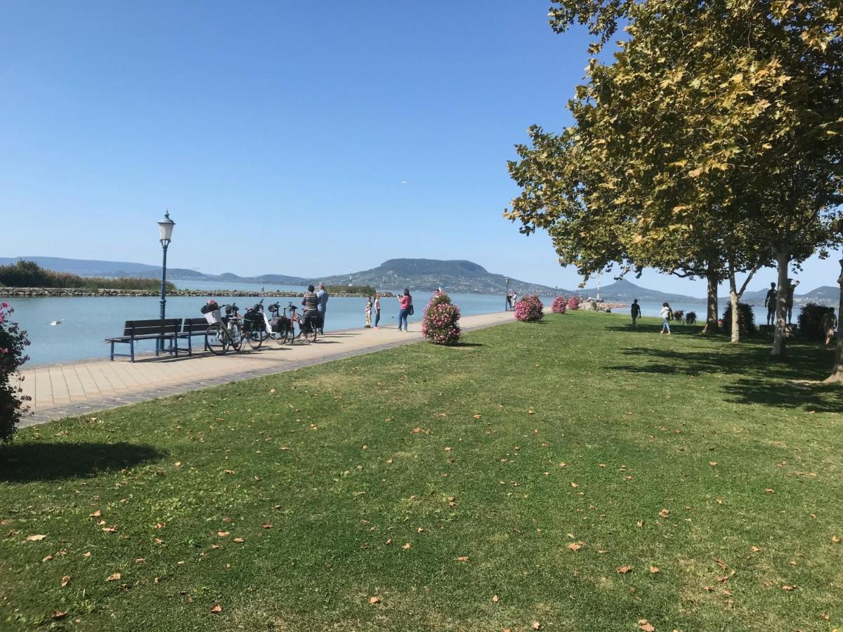 Balatonboglar - Golden Bridge Apartments Экстерьер фото